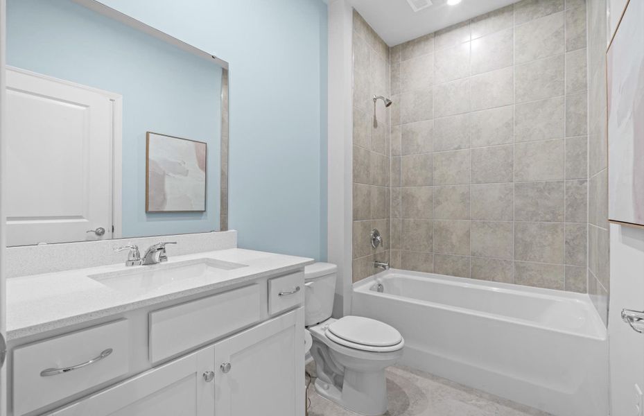 Furnished interior view inside a new home in Crestview, Spartanburg (Image 7).