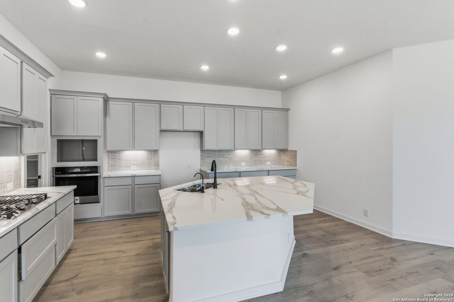 Furnished interior view inside a new home in The Crossvine – Garden Homes, Schertz (Image 9). Furnished interior view inside a new home in The Crossvine – Garden Homes, Schertz (Image 9).