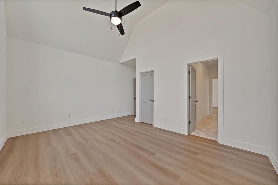 Spacious, unfurnished interior of a new home in , Weatherford (Image 19). Spacious, unfurnished interior of a new home in , Weatherford (Image 19).