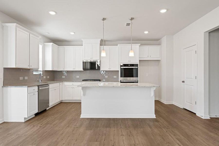 Furnished interior view inside a new home in Oakhurst Manor, McDonough (Image 7). Furnished interior view inside a new home in Oakhurst Manor, McDonough (Image 7).