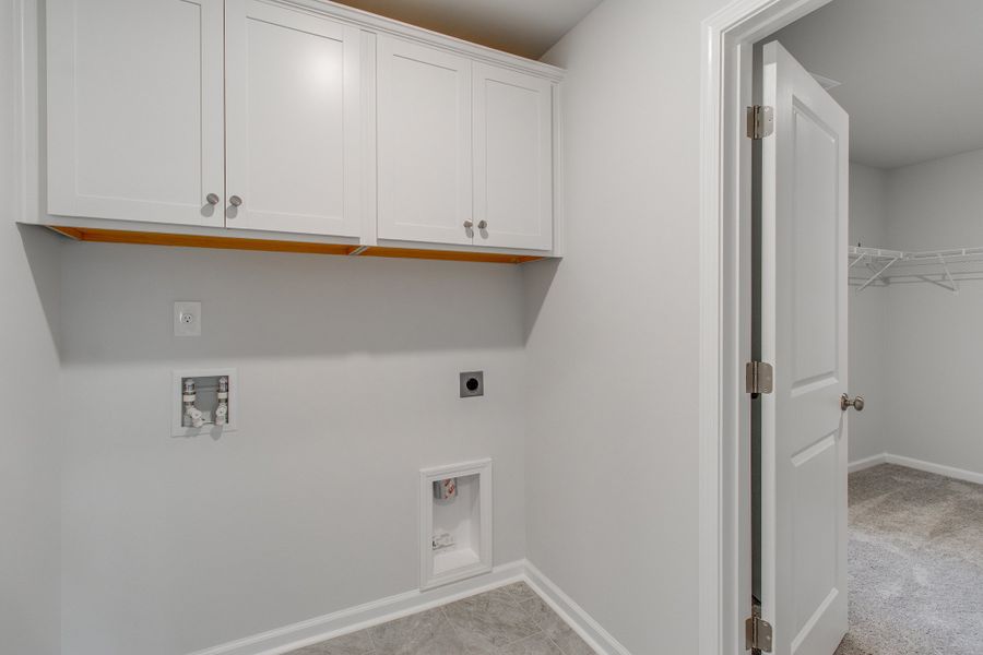 Spacious, unfurnished interior of a new home in Bluefield, Lexington (Image 38). Spacious, unfurnished interior of a new home in Bluefield, Lexington (Image 38).