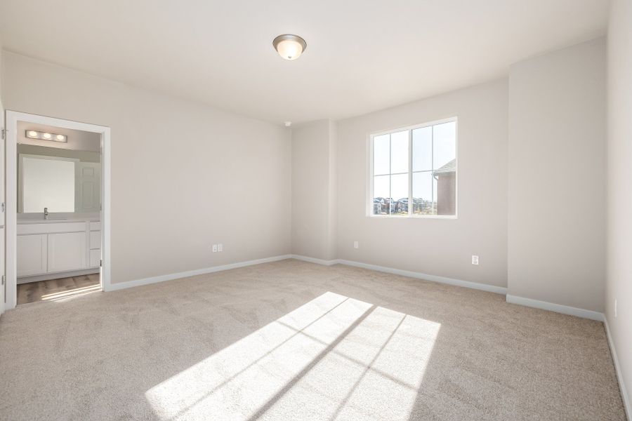 Spacious, unfurnished interior of a new home in Arras Park, Thornton (Image 27).