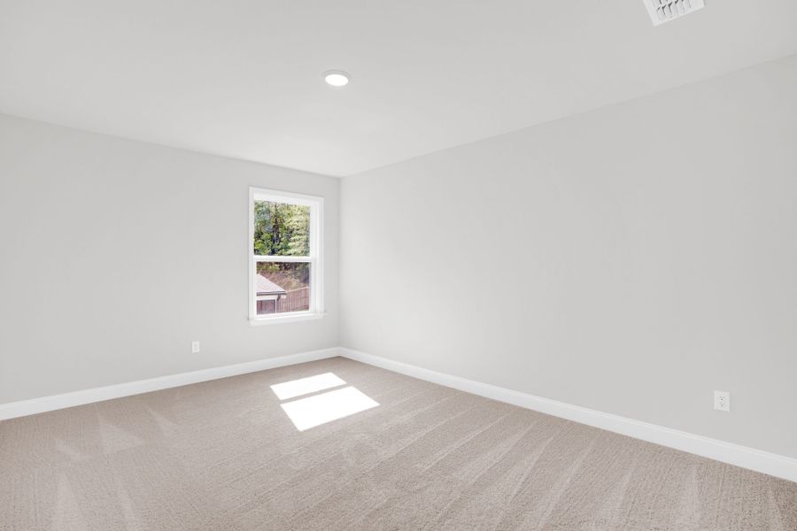 Spacious, unfurnished interior of a new home in Carriage Estates, Lexington (Image 45).