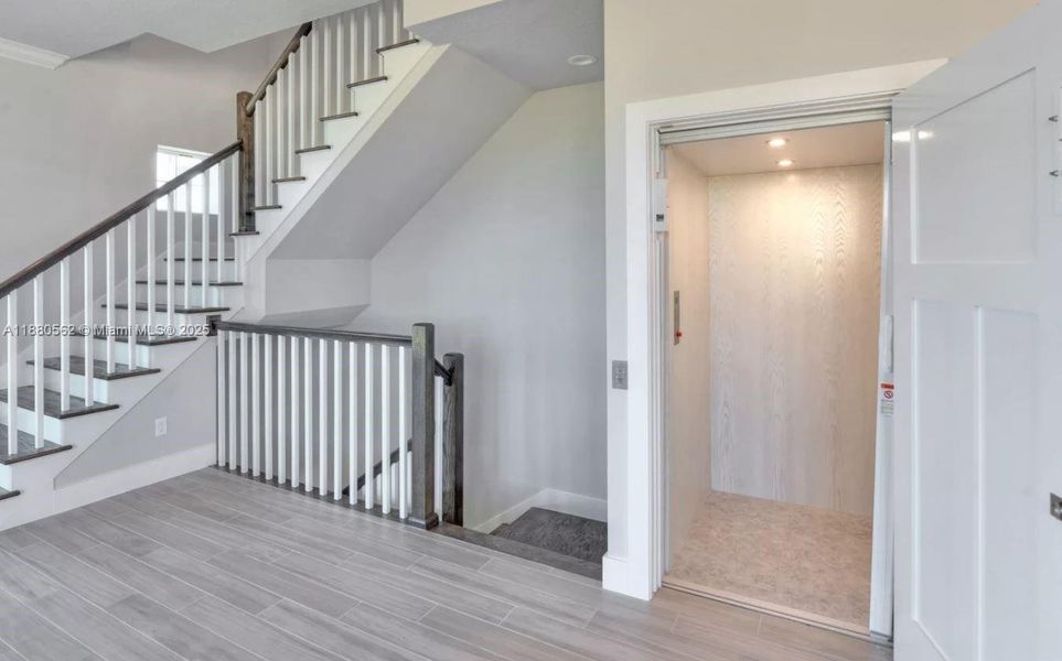 Spacious, unfurnished interior of a new home in Verona Oceanside, Ormond Beach (Image 13).