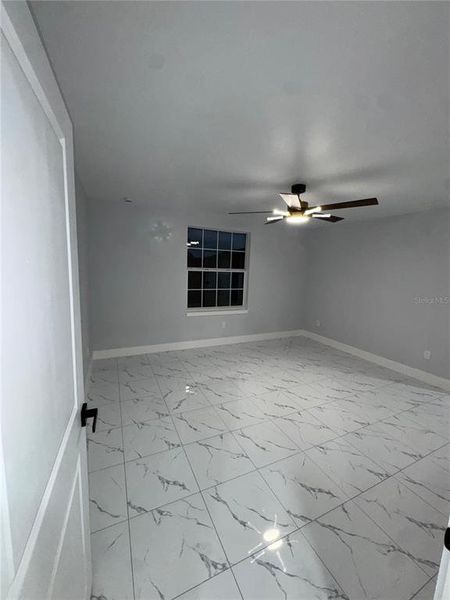 Spacious, unfurnished interior of a new home in , Avon Park (Image 9).
