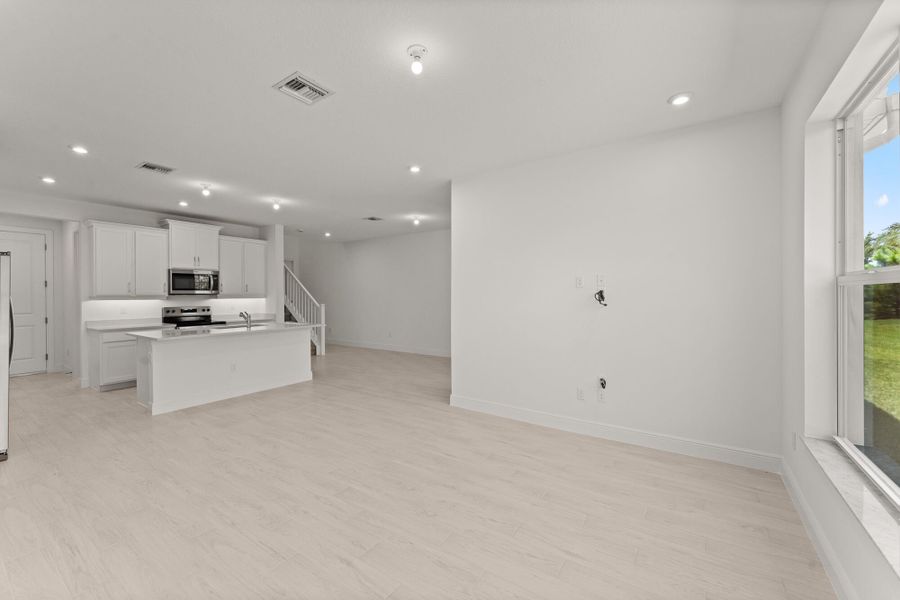 Spacious, unfurnished interior of a new home in Avila, Jensen Beach (Image 18). Spacious, unfurnished interior of a new home in Avila, Jensen Beach (Image 18).