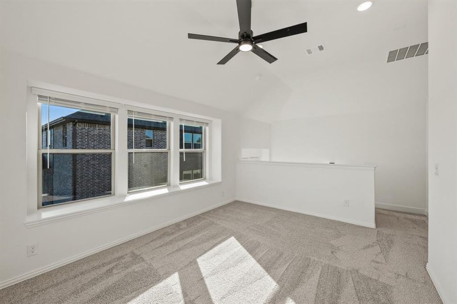 Spacious, unfurnished interior of a new home in Meadow Vista 60-65, Anna (Image 20).