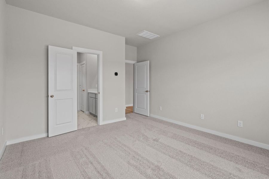 Spacious, unfurnished interior of a new home in River Ranch Trails, Dayton (Image 9). Spacious, unfurnished interior of a new home in River Ranch Trails, Dayton (Image 9).