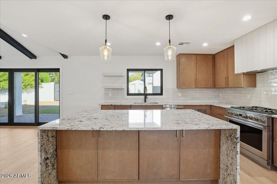 12-4515 North 35th Street_RedHogMedia