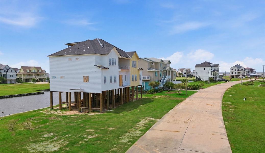 Image 10 of a home in .