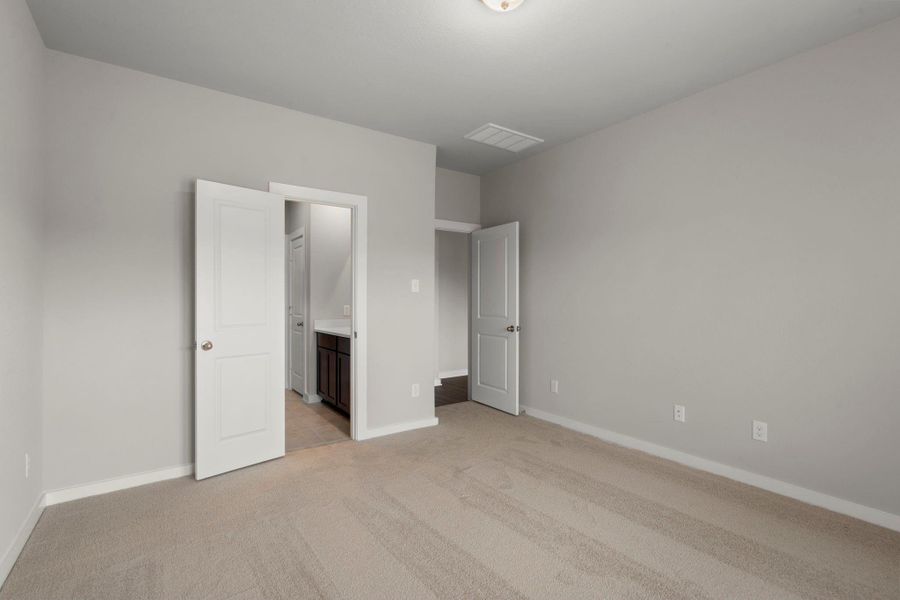 Spacious, unfurnished interior of a new home in River Ranch Trails, Dayton (Image 6). Spacious, unfurnished interior of a new home in River Ranch Trails, Dayton (Image 6).