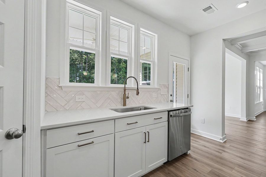 Furnished interior view inside a new home in Arcadia, Myrtle Beach (Image 10).