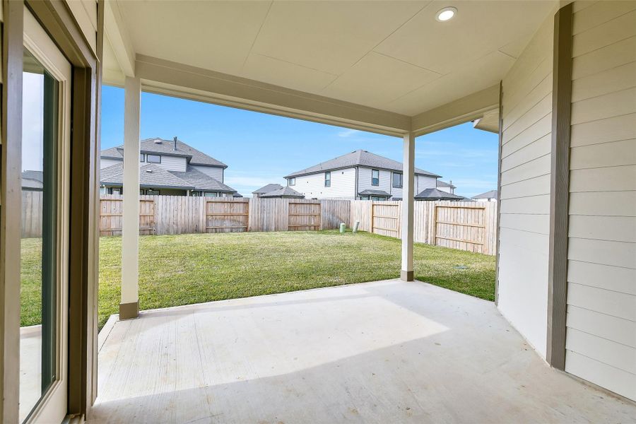 Exterior details and patio area of a home in Stone Creek Ranch, Hockley (Image 2).