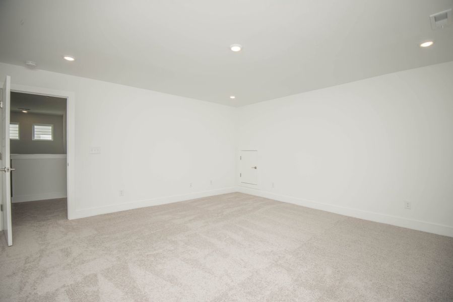 *Photo of example home. Selections and finishes may vary.