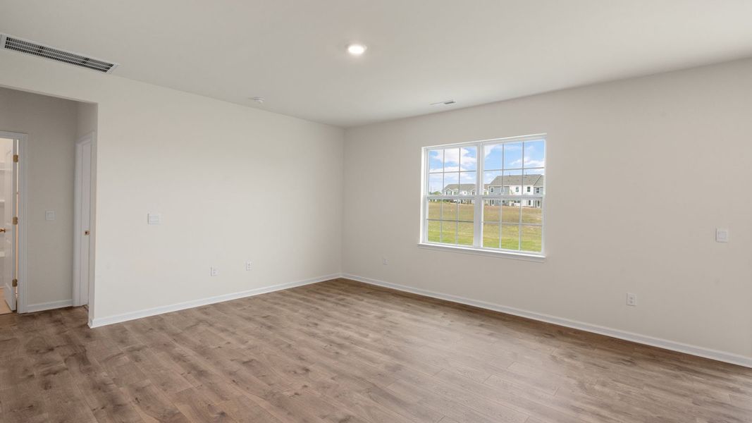 Spacious, unfurnished interior of a new home in The Reserve at Prestleigh, Wake Forest (Image 24).