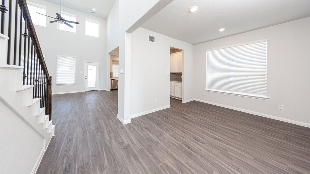 Representative unfurnished interior of a home built from the The Hawthorn by Legend Homes in Rocky Creek Crossing, Crowley (Image 15).
