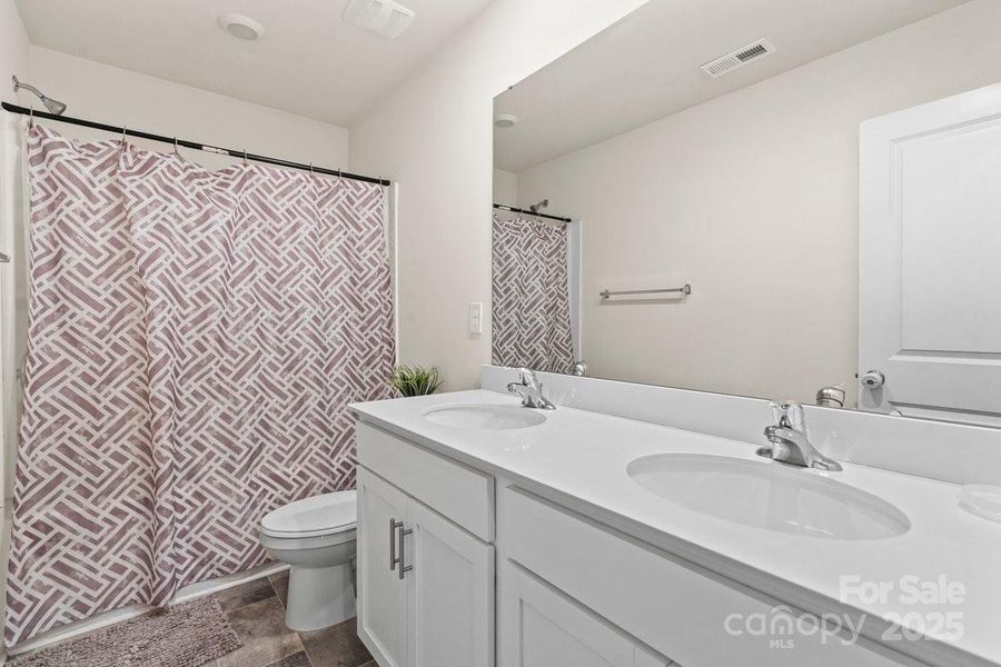 Image 17 of a home in Mills at Long Creek. Image 17 of a home in Mills at Long Creek.