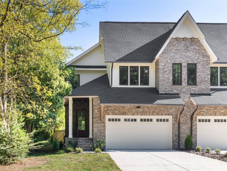 Image 33 of a home in .