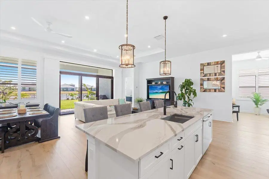 Kitchen-Upgraded Quartz countertops