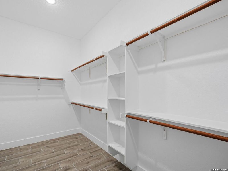 Spacious, unfurnished interior of a new home in , Lytle (Image 26).