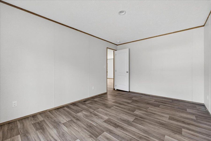 Spacious, unfurnished interior of a new home in , Eutawville (Image 28).