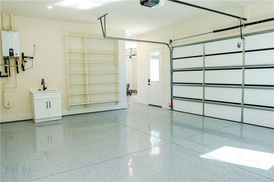 Spacious, unfurnished interior of a new home in , Grayson (Image 43).