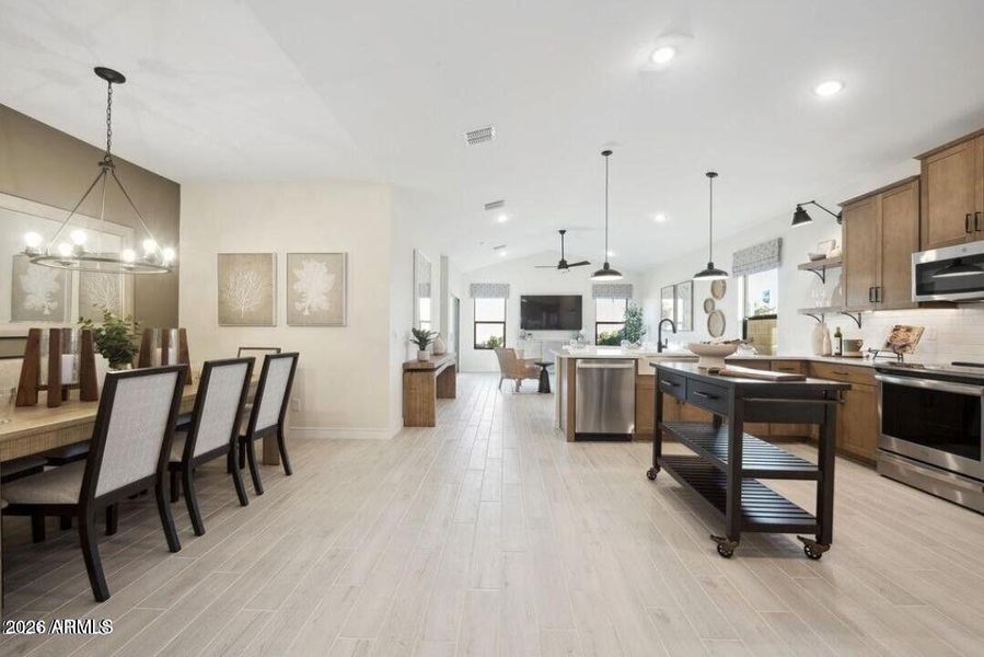 DINNING KITCHEN DINNING KITCHEN