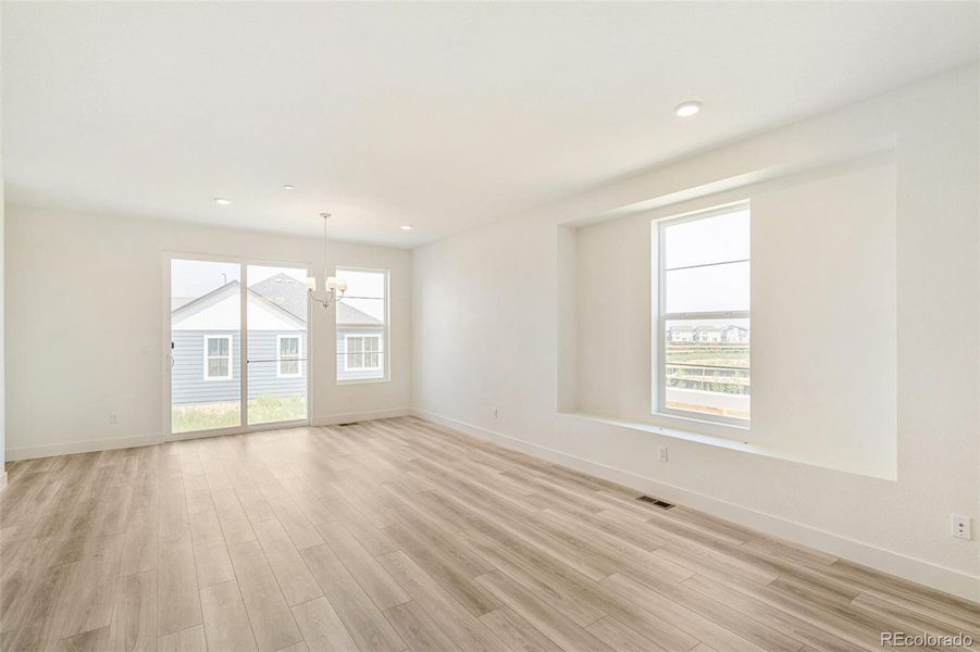 Spacious, unfurnished interior of a new home in Legato, Commerce City (Image 17).