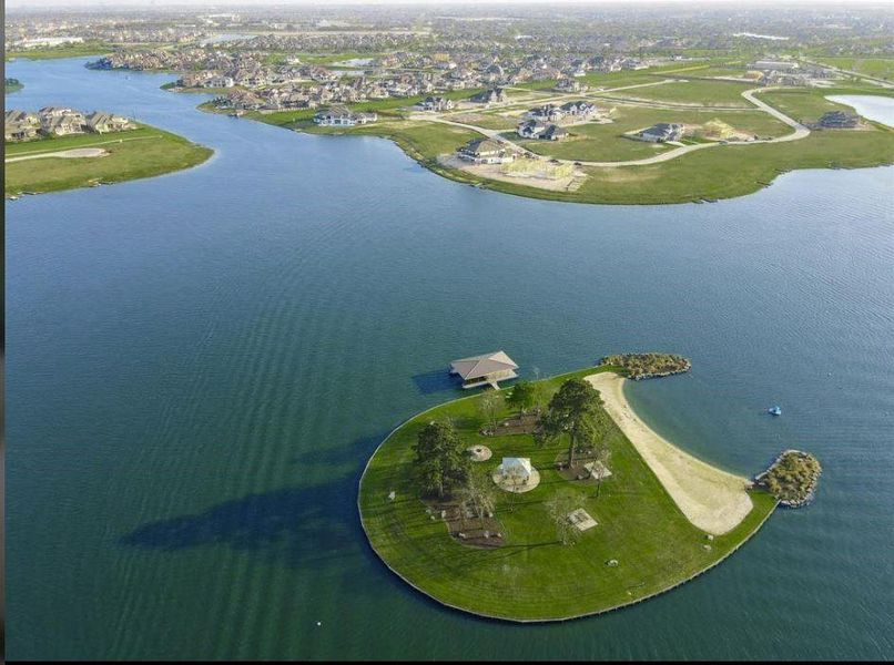 Stop by the Welcome Center and learn all about how everyone can enjoy Puckett Island.