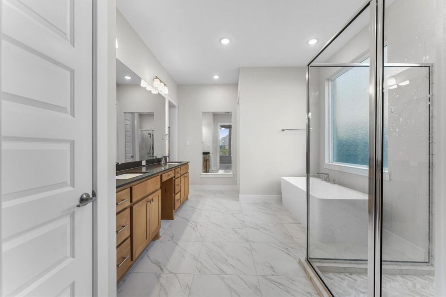 Furnished interior view inside a new home in Cross Creek Ranch, Fulshear (Image 19).