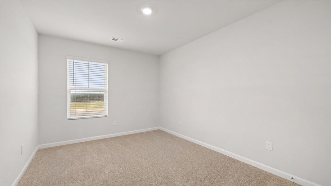 Spacious, unfurnished interior of a new home in The Abbey at Trolley Run Station, Aiken (Image 18).