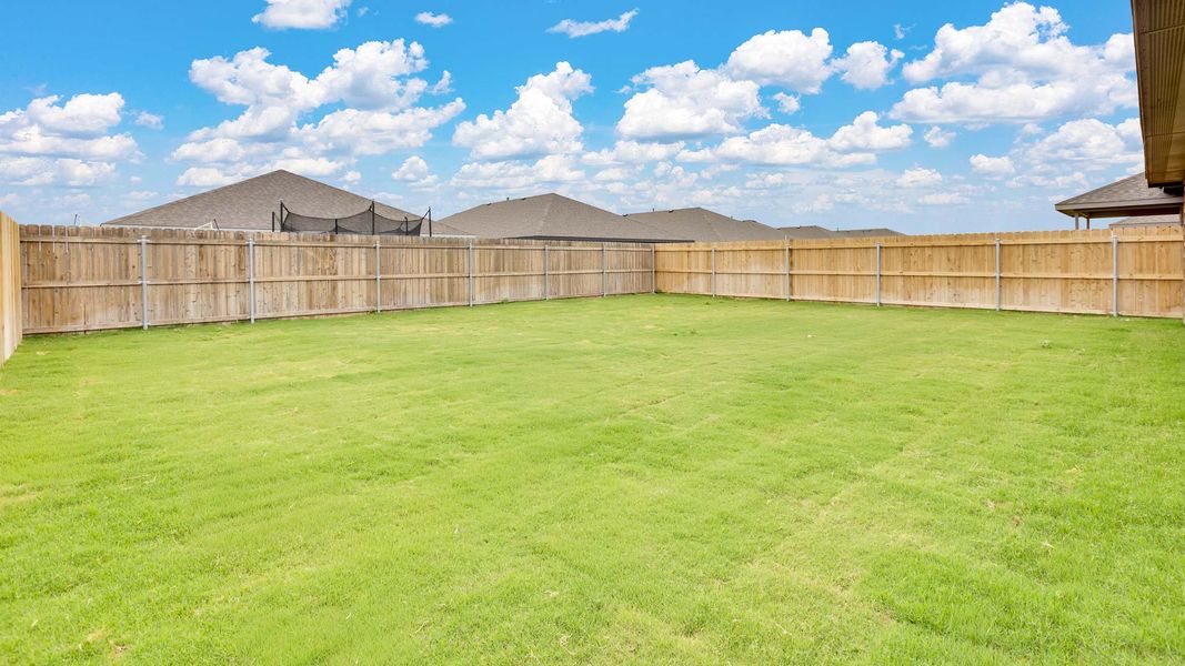 Exterior details and patio area of a home in Allen Farms, Lubbock (Image 4).