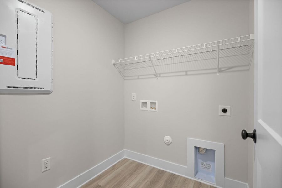 Spacious, unfurnished interior of a new home in Harbor Crossing, Greensboro (Image 32).