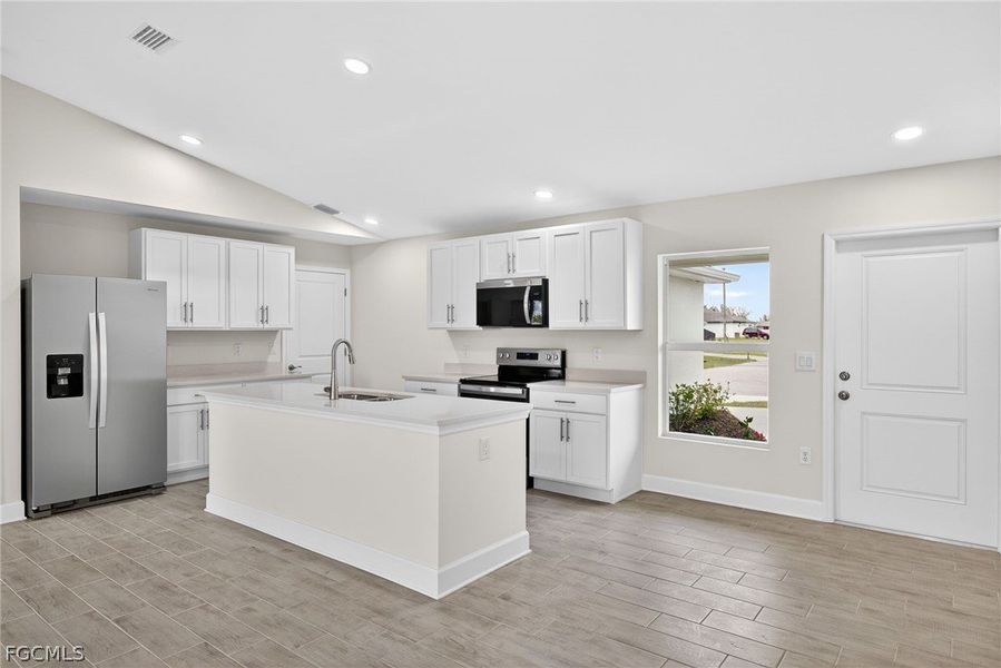 Furnished interior view inside a new home in Cape Coral, Cape Coral (Image 8).