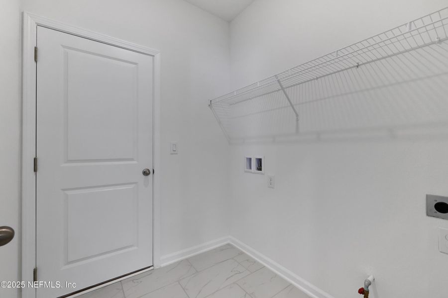 Image 33 of a home in Cordova Palms.