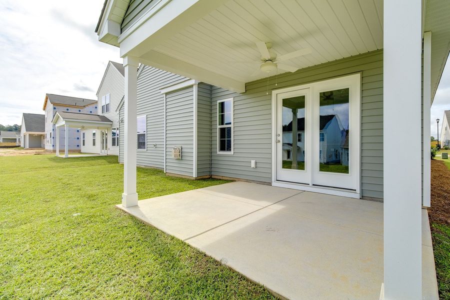 Exterior details and patio area of a home in Winston Point, Gilbert (Image 2). Exterior details and patio area of a home in Winston Point, Gilbert (Image 2).