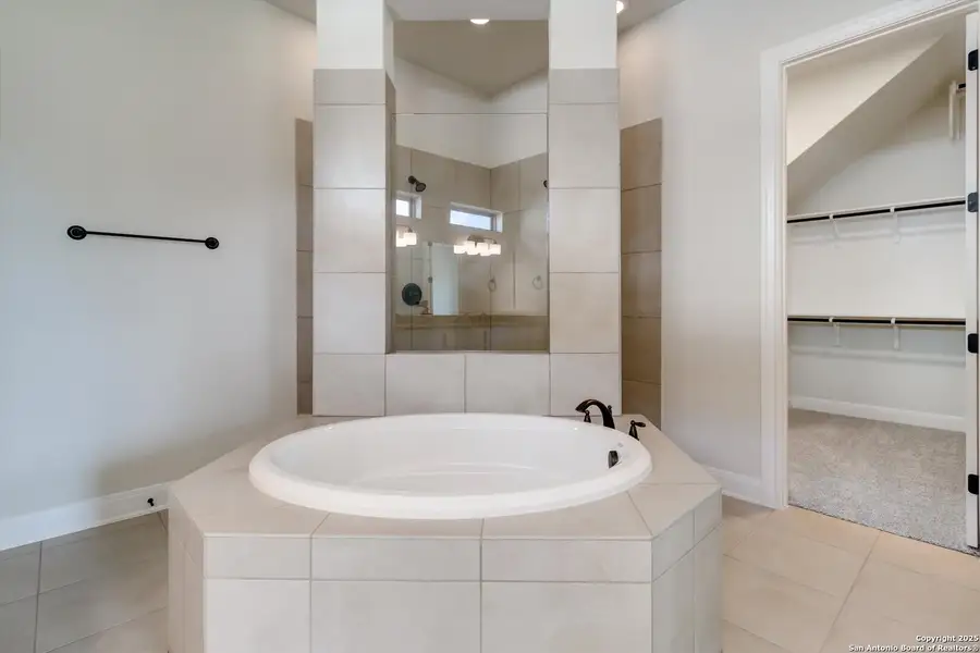 Image 31 of a home in Johnson Ranch.