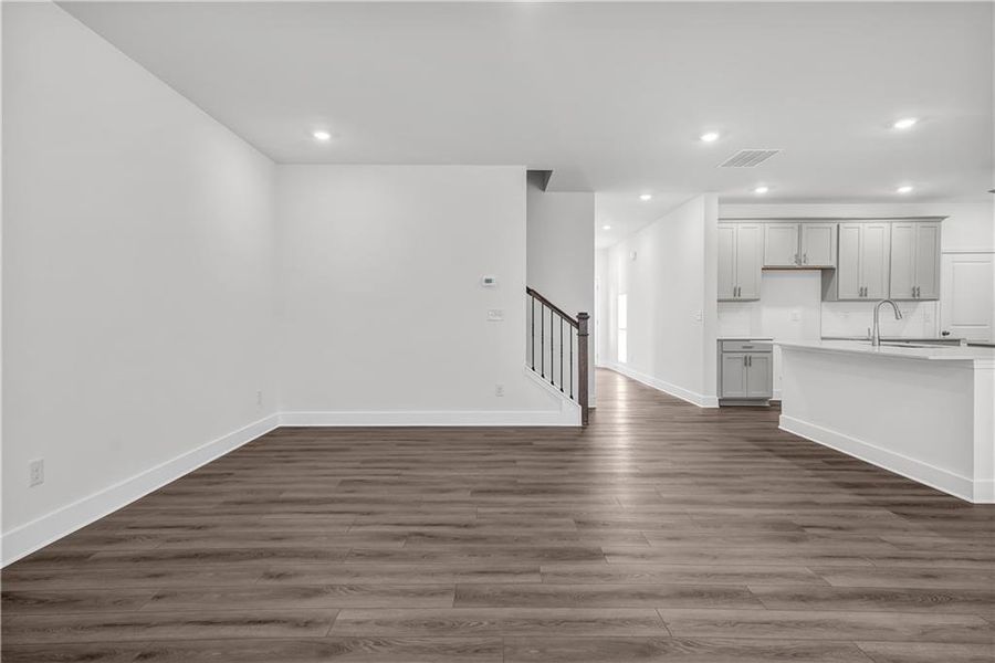 Spacious, unfurnished interior of a new home in Shadow Creek, Jackson (Image 9). Spacious, unfurnished interior of a new home in Shadow Creek, Jackson (Image 9).