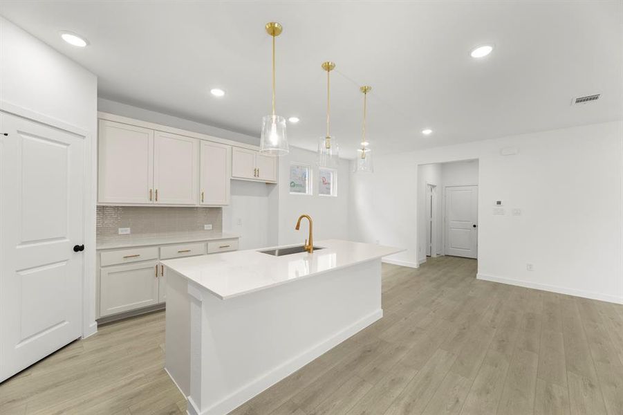 09. 14201 Gallatin - Kitchen (4)