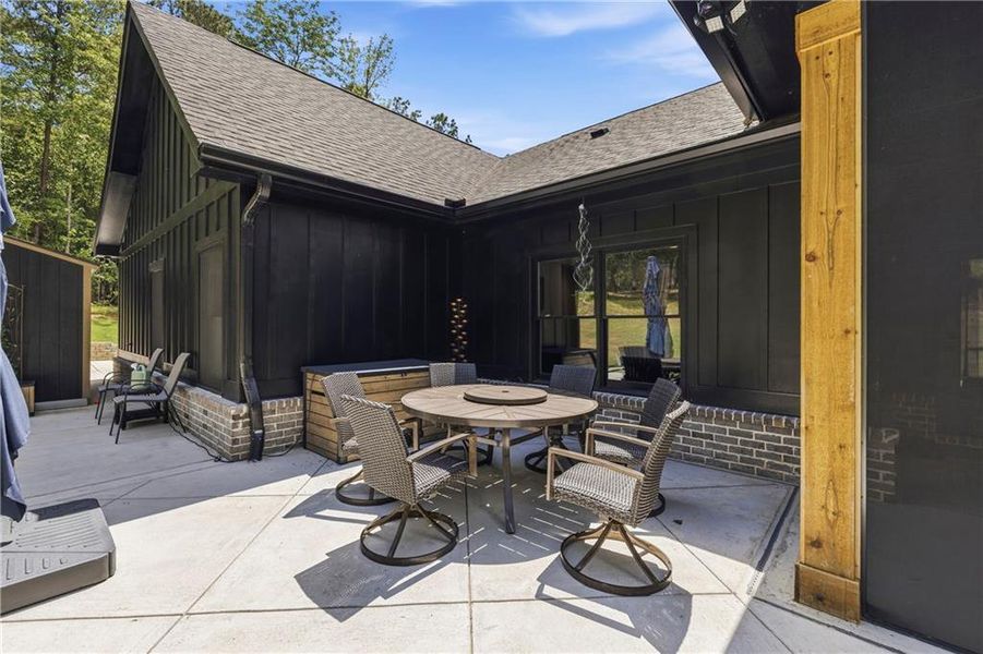 Exterior details and patio area of a home in , Buckhead (Image 3).