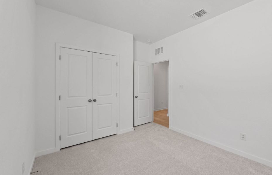 Spacious, unfurnished interior of a new home in Alto, San Marcos (Image 14).