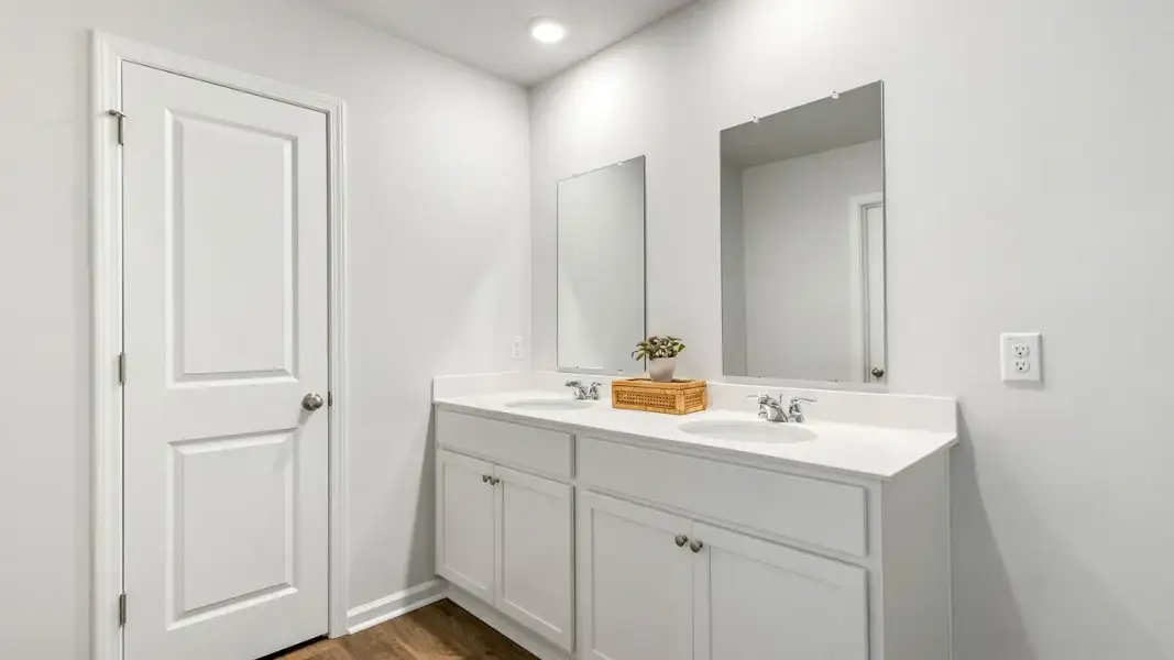 Furnished interior view inside a new home in Hillcrest, Ravenel (Image 6).