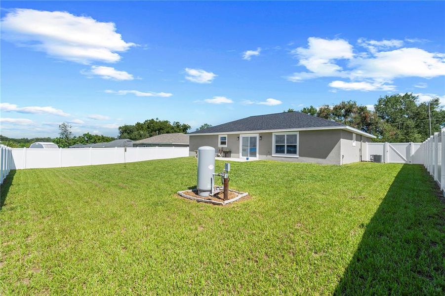 Exterior details and patio area of a home in , Ocala (Image 26).