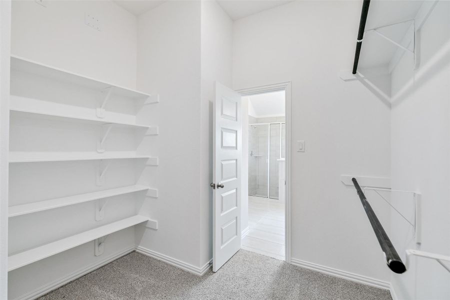 Spacious, unfurnished interior of a new home in Westland Ranch, League City (Image 21).