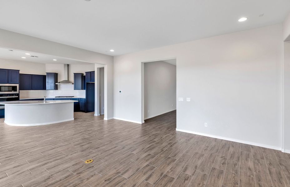 Spacious, unfurnished interior of a new home in Del Webb at Rocking K, Tucson (Image 18).