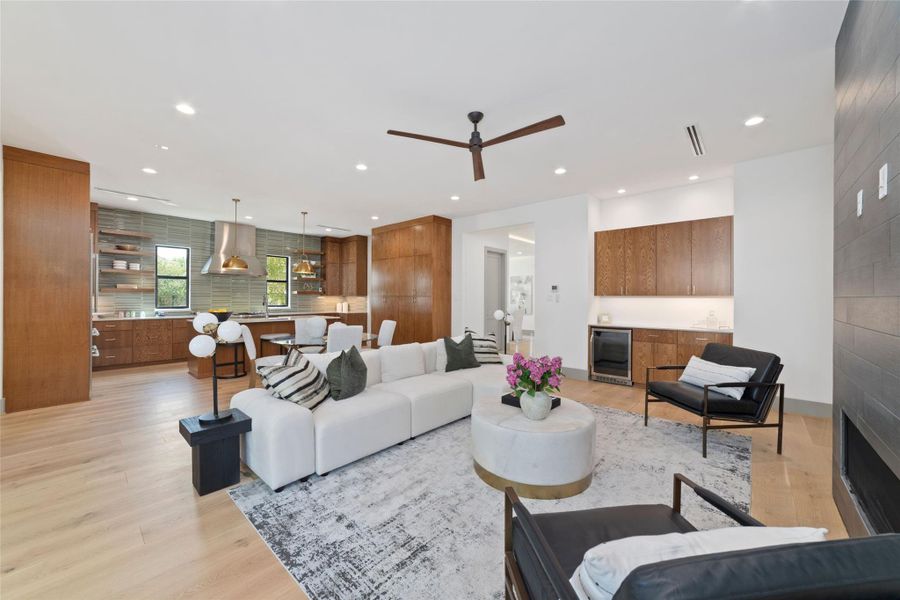 Furnished interior view inside a new home in , Bellaire (Image 18). Furnished interior view inside a new home in , Bellaire (Image 18).