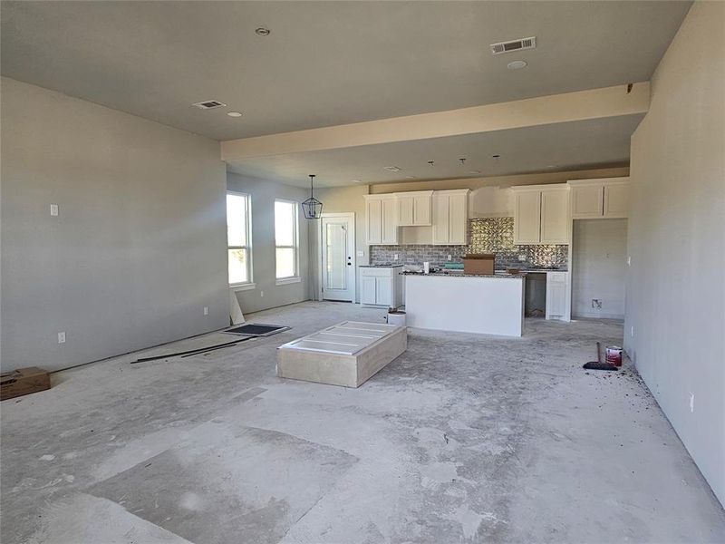 Image 8 of a home in .