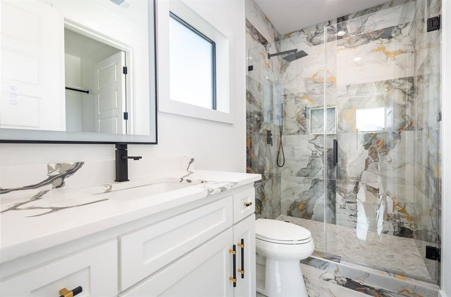 Furnished interior view inside a new home in , Colleyville (Image 6).