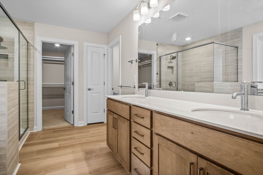 Furnished interior view inside a new home in Waterbridge, Myrtle Beach (Image 7).