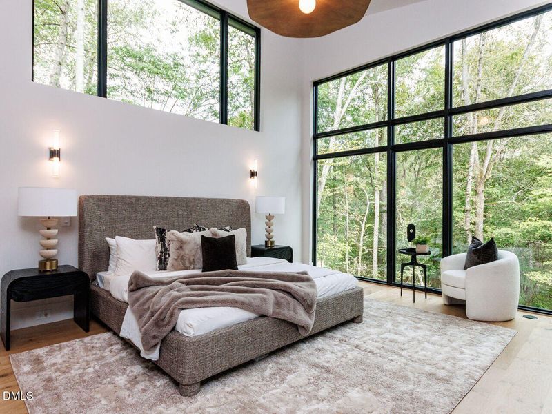 033-1280x960-primary-bedroom